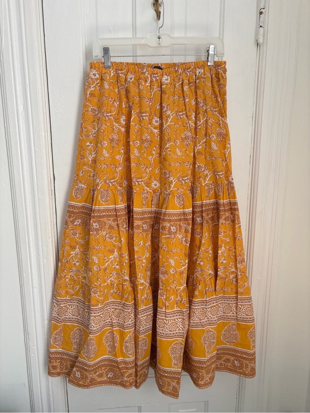 T Tahari Mustard Yellow Printed Tiered Maxi Skirt
